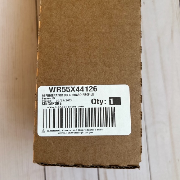 Brand new GE Profile Refrigerator Mother Board Part WR55X44126 - Genuine GE Part - Picture 4 of 5